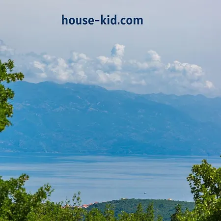 House Kid Apartman